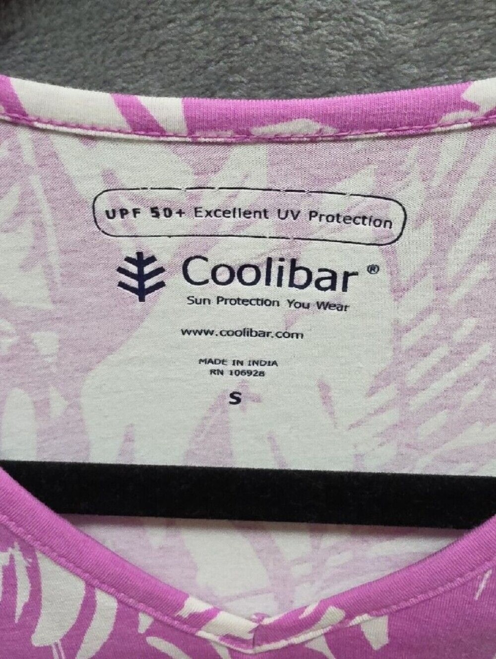 Coolibar Lavender-Pink Tropical V-Neck Long Sleeve Sun Shirt sz Small - Picture 2 of 6